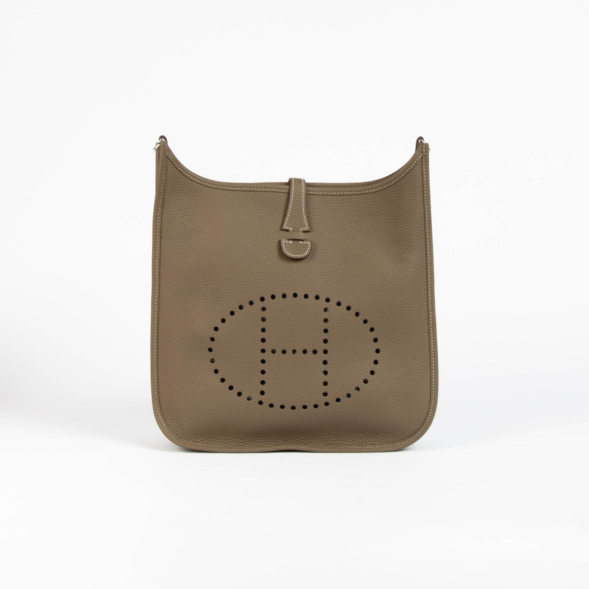 Shop this authentic Hermès Evelyne lll 29 Etoupe Clemence PHW pre-loved on Labellov.com
