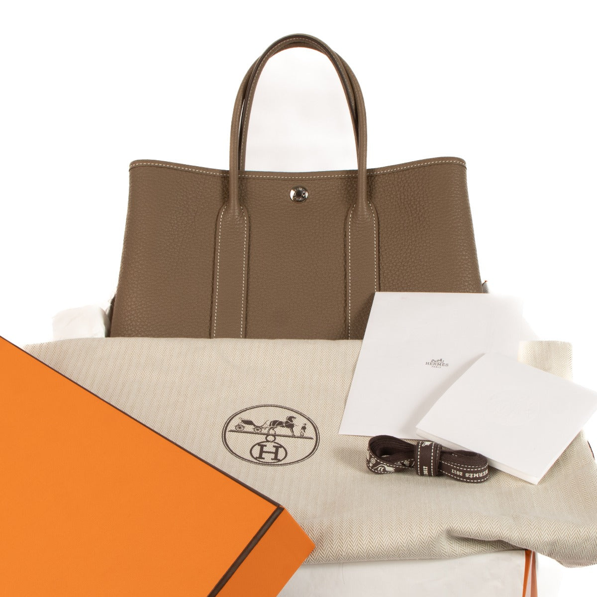 Shop authentic second hand Hermès Garden Party 30 Vache Country Etoupe on www.labellov.com