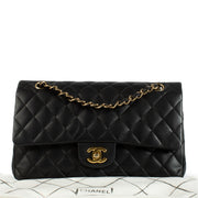 Shop safe online at Labellov in Antwerp, Brussels and Knokke this 100% authentic second hand Chanel Black Medium Classic 11.12 Bag