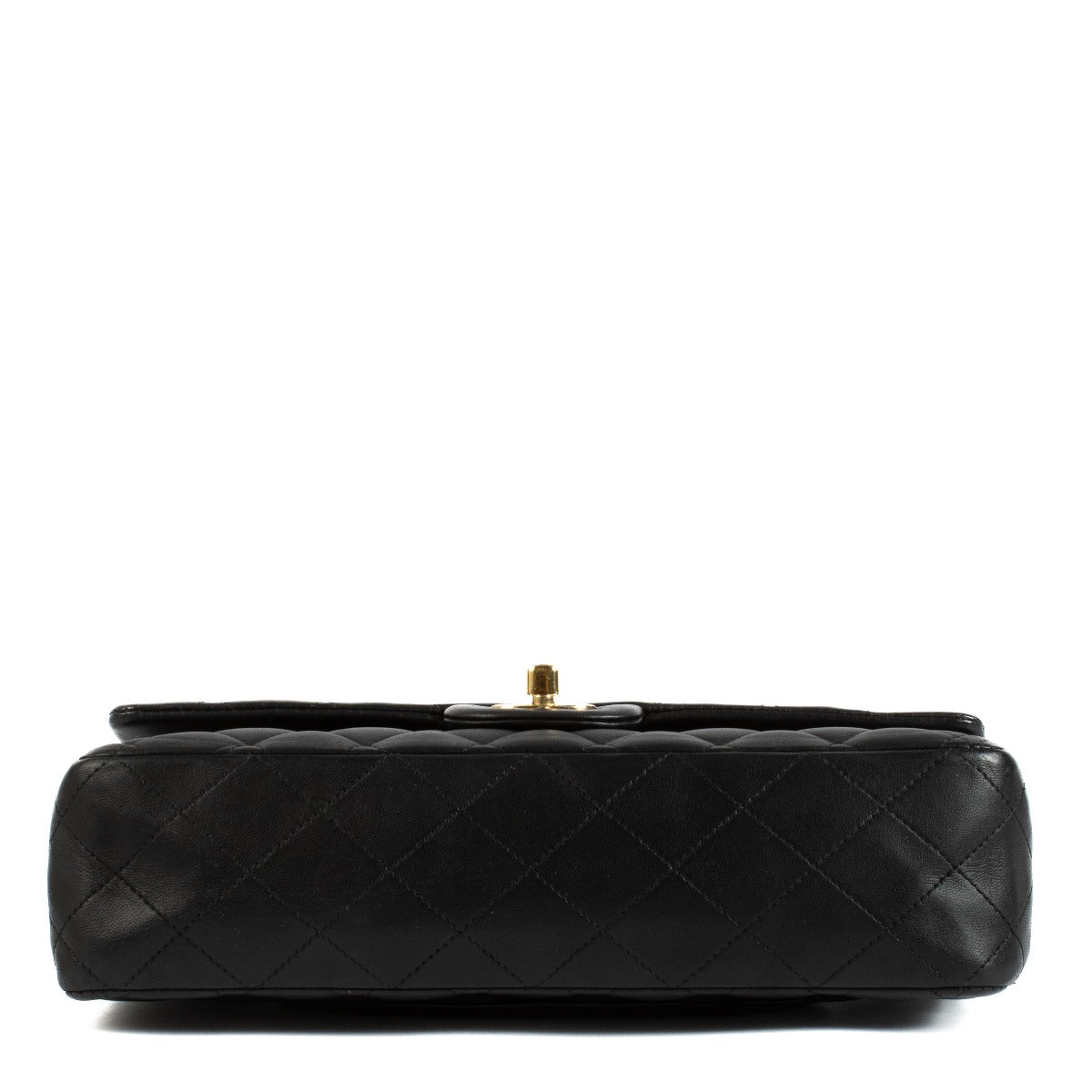 Shop safe online at Labellov in Antwerp, Brussels and Knokke this 100% authentic second hand Chanel Black Medium Classic 11.12 Bag