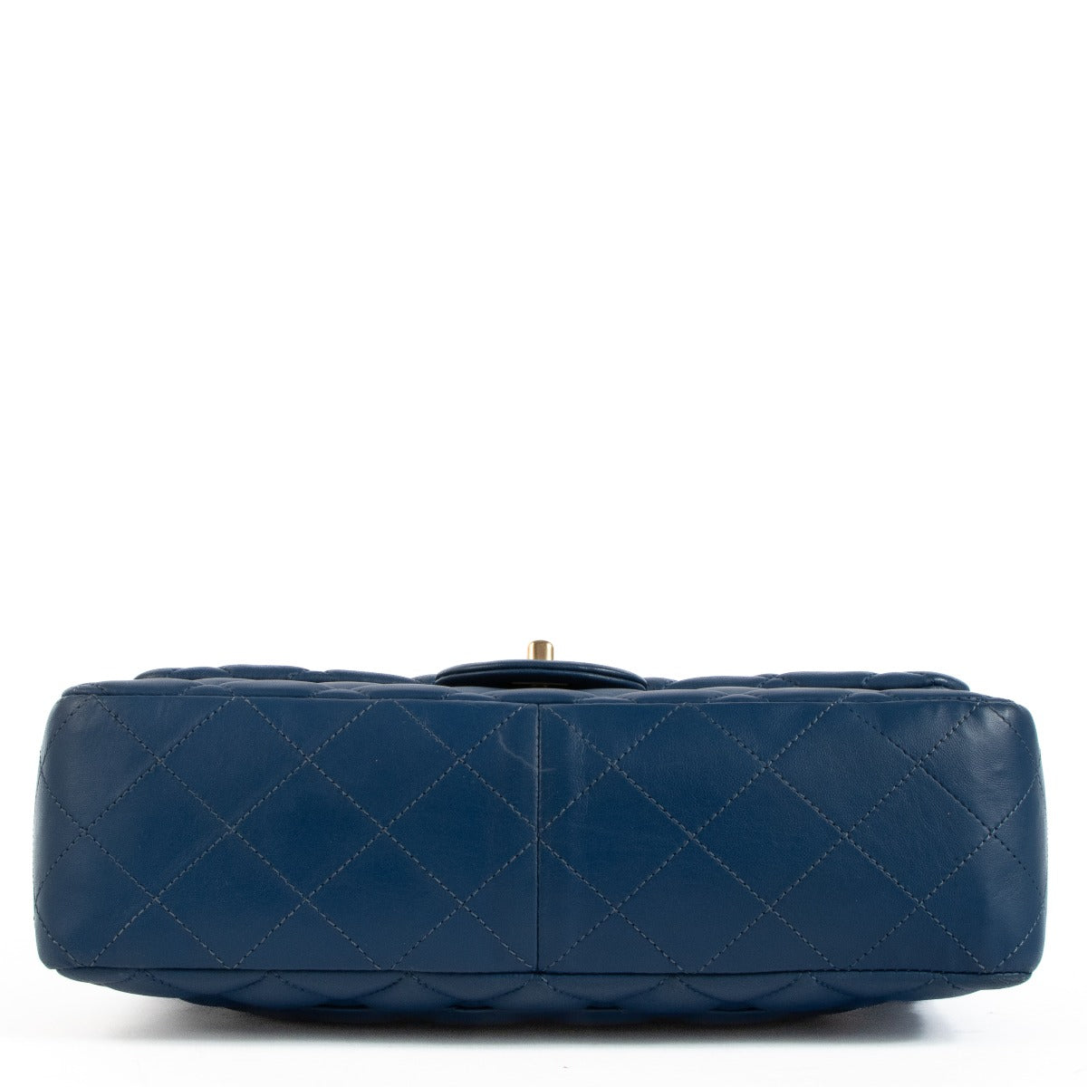 Shop safe online at Labellov in Antwerp, Brussels and Knokke this 100% authentic second hand Chanel Blue Lambskin Large Classic Single Flap Bag