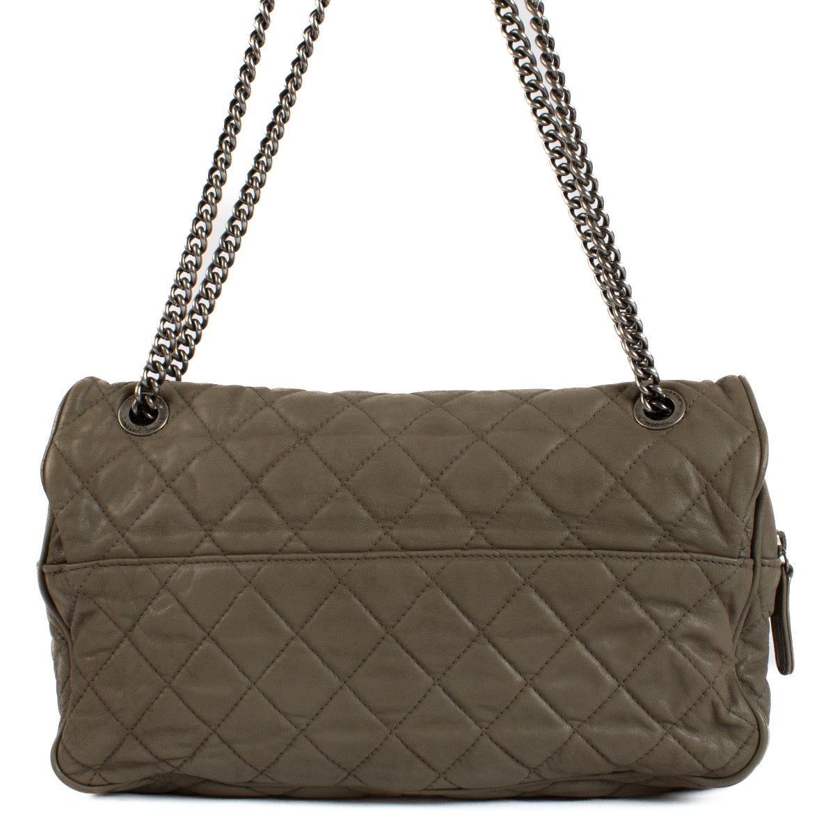 Shop safe online at Labellov in Antwerp, Brussels and Knokke this 100% authentic second hand Chanel Khaki Quilted Iridescent Calfskin Large Shiva Flap Bag