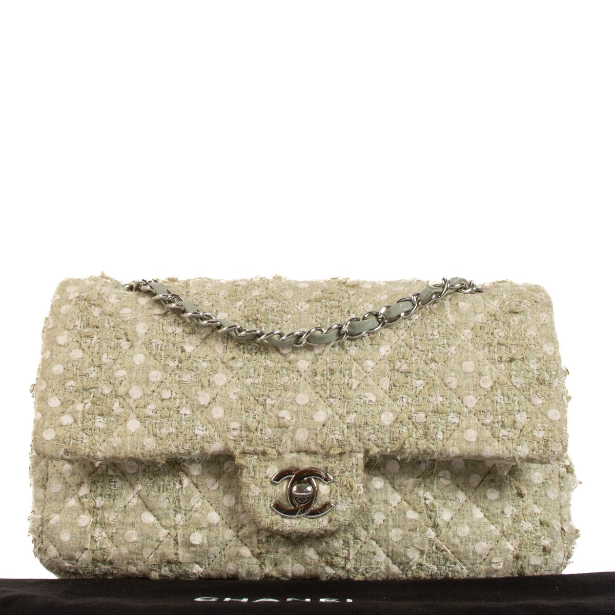 Shop safe online at Labellov in Antwerp, Brussels and Knokke this 100% authentic second hand Chanel Mint Green Tweed Medium Classic Double Flap Bag