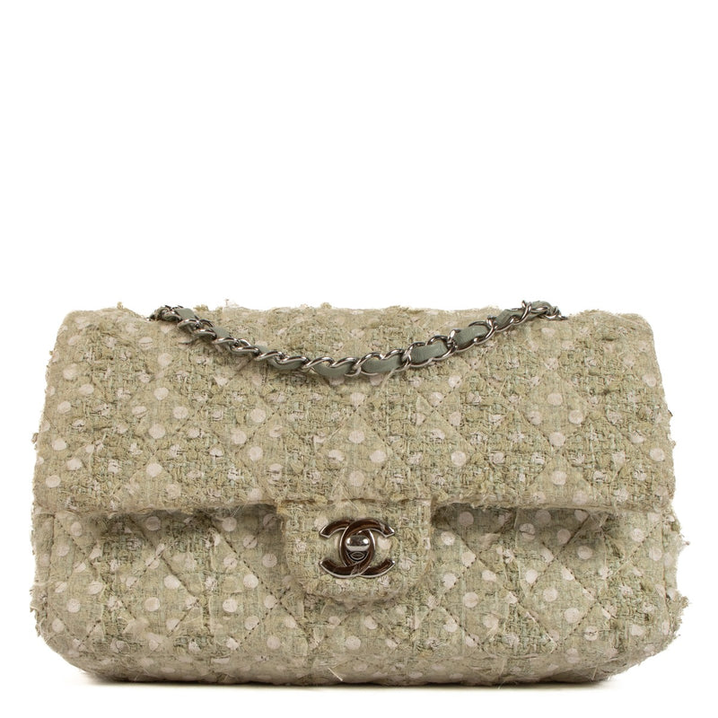 Shop safe online at Labellov in Antwerp, Brussels and Knokke this 100% authentic second hand Chanel Mint Green Tweed Medium Classic Double Flap Bag