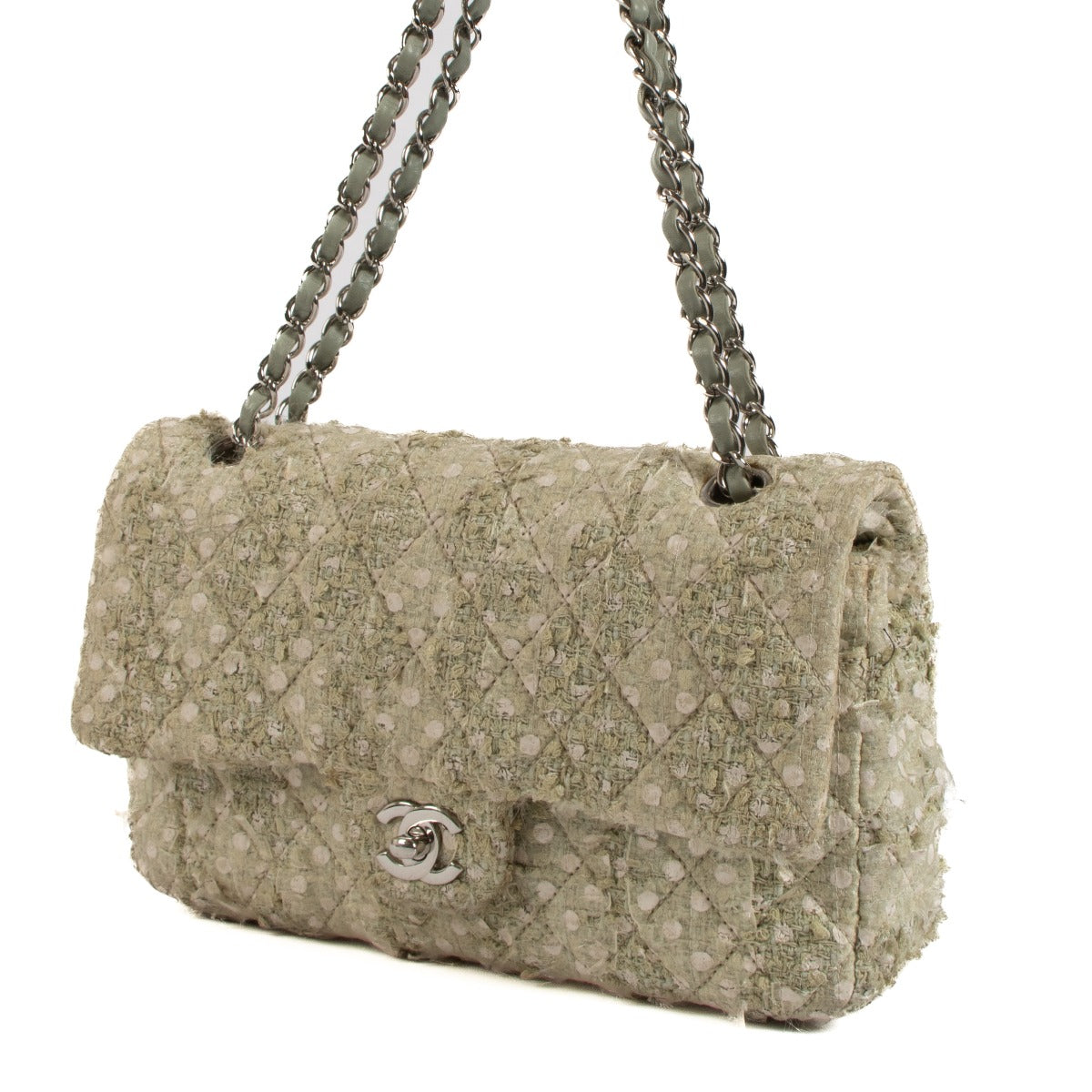 Shop safe online at Labellov in Antwerp, Brussels and Knokke this 100% authentic second hand Chanel Mint Green Tweed Medium Classic Double Flap Bag