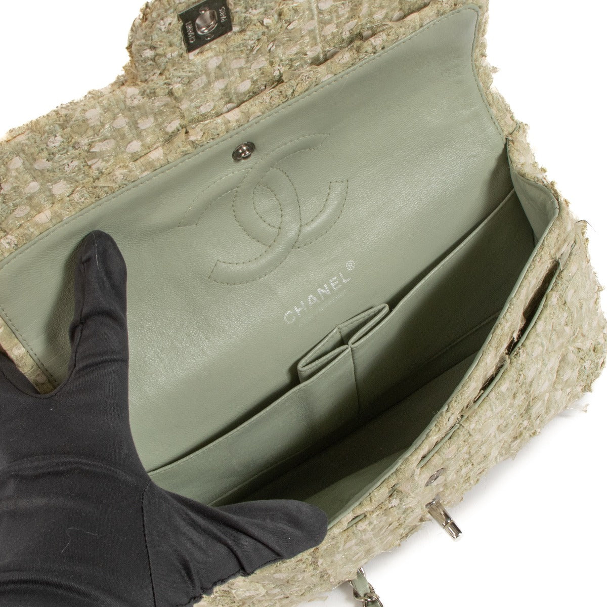 Shop safe online at Labellov in Antwerp, Brussels and Knokke this 100% authentic second hand Chanel Mint Green Tweed Medium Classic Double Flap Bag