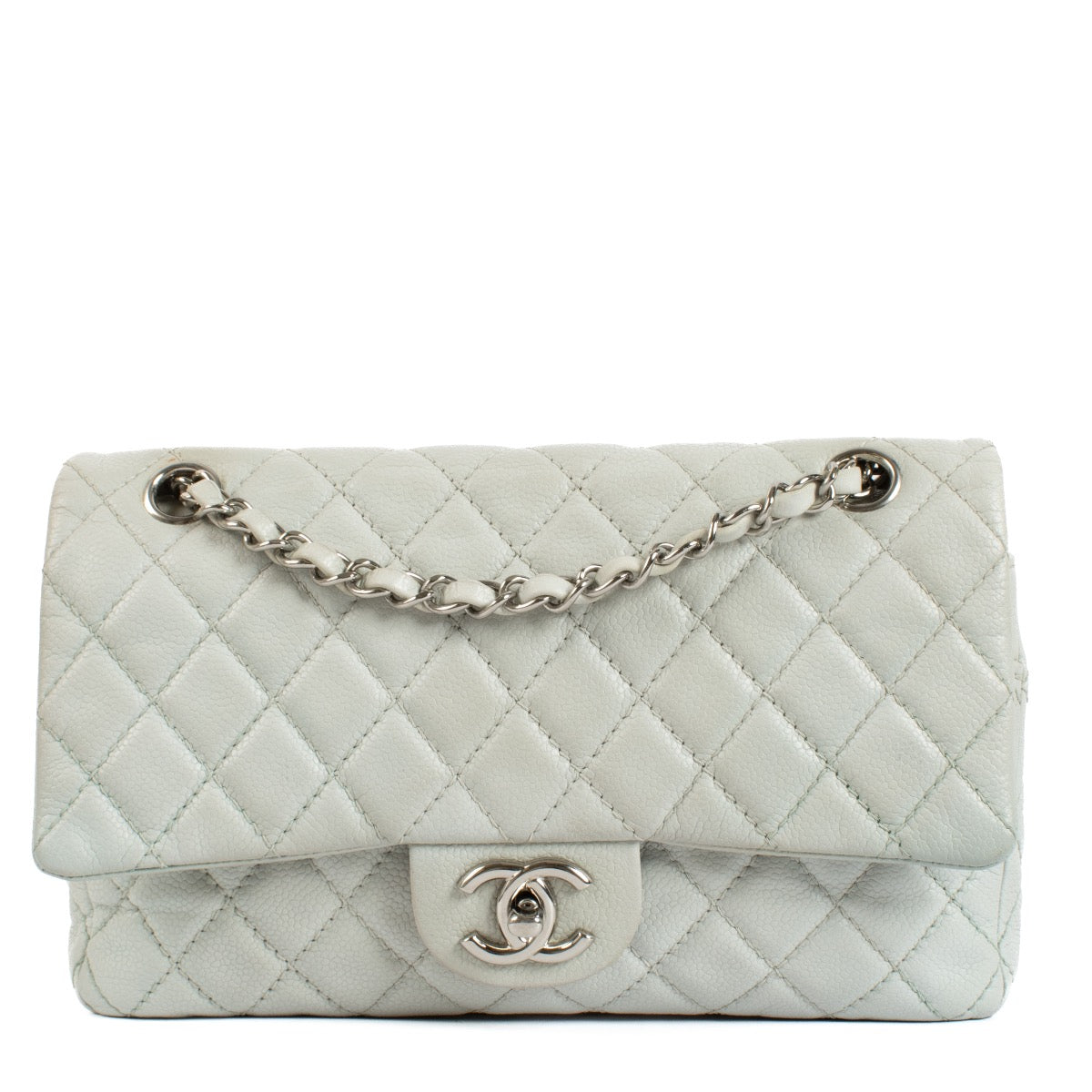 Shop safe online at Labellov in Antwerp, Brussels and Knokke this 100% authentic second hand Chanel Baby Blue Caviar Leather Medium Classic Flap Bag