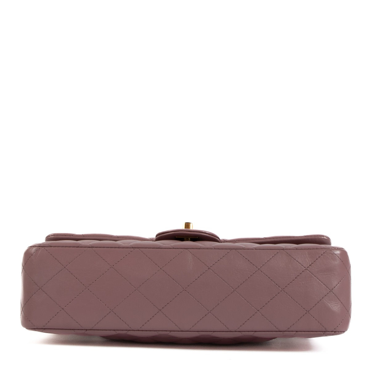 Shop safe online at Labellov in Antwerp, Brussels and Knokke this 100% authentic second hand Chanel Pink Lambskin Medium Classic Double Flap Bag