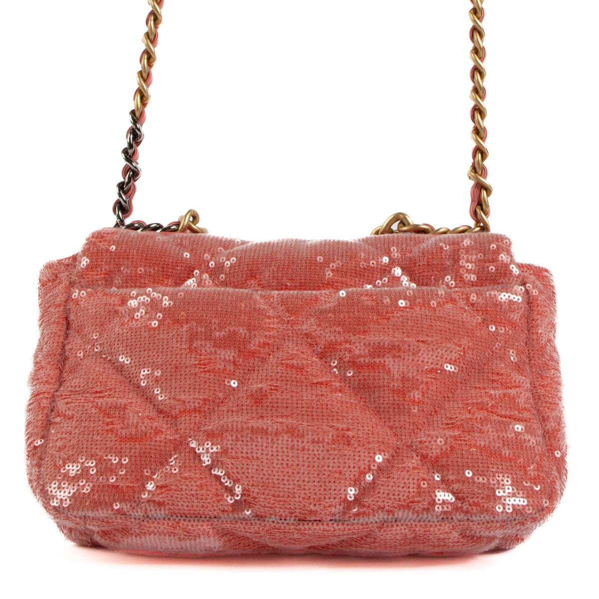 Shop safe online at Labellov in Antwerp, Brussels and Knokke this 100% authentic second hand Chanel Pink Sequin Small 19 Classic Flap Bag