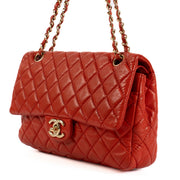 Shop safe online at Labellov in Antwerp, Brussels and Knokke this 100% authentic second hand Chanel Red Lambskin Medium Classic Flap Bag