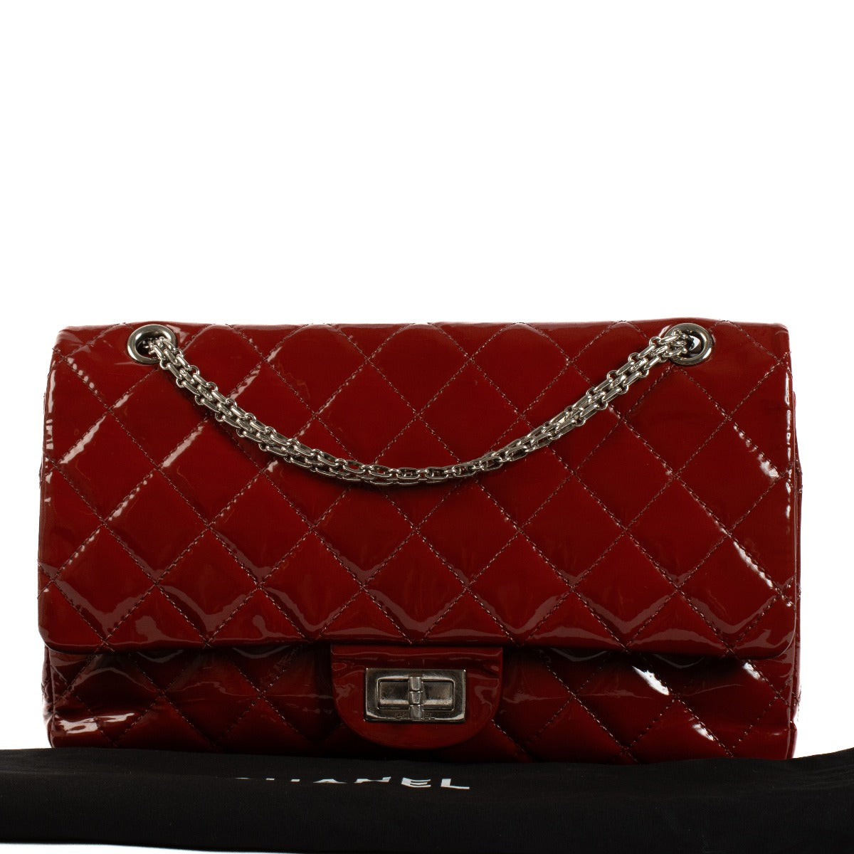Sac Maxi 2.55 Chanel en cuir verni rouge