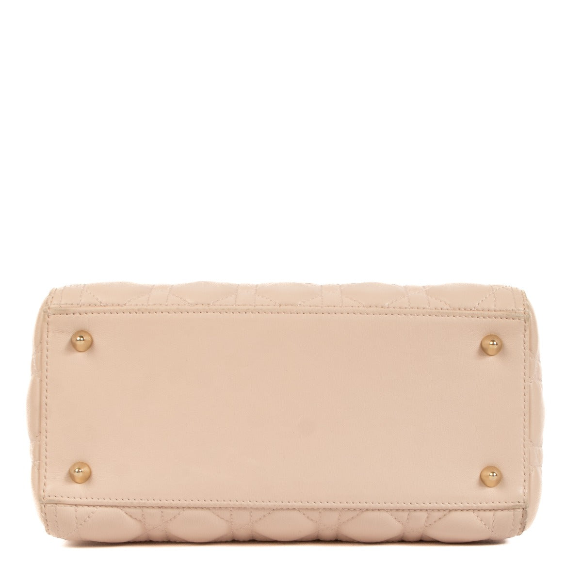 Christian Dior Lady Dior Rose Poudre Fabric Top Handle Bag for the best price at Labellov secondhand luxury in Antwerp. We buy and sell your preloved and new designer bags for the best price at Labellov secondhand luxury in Antwerp. Koop en verkoop uw aut