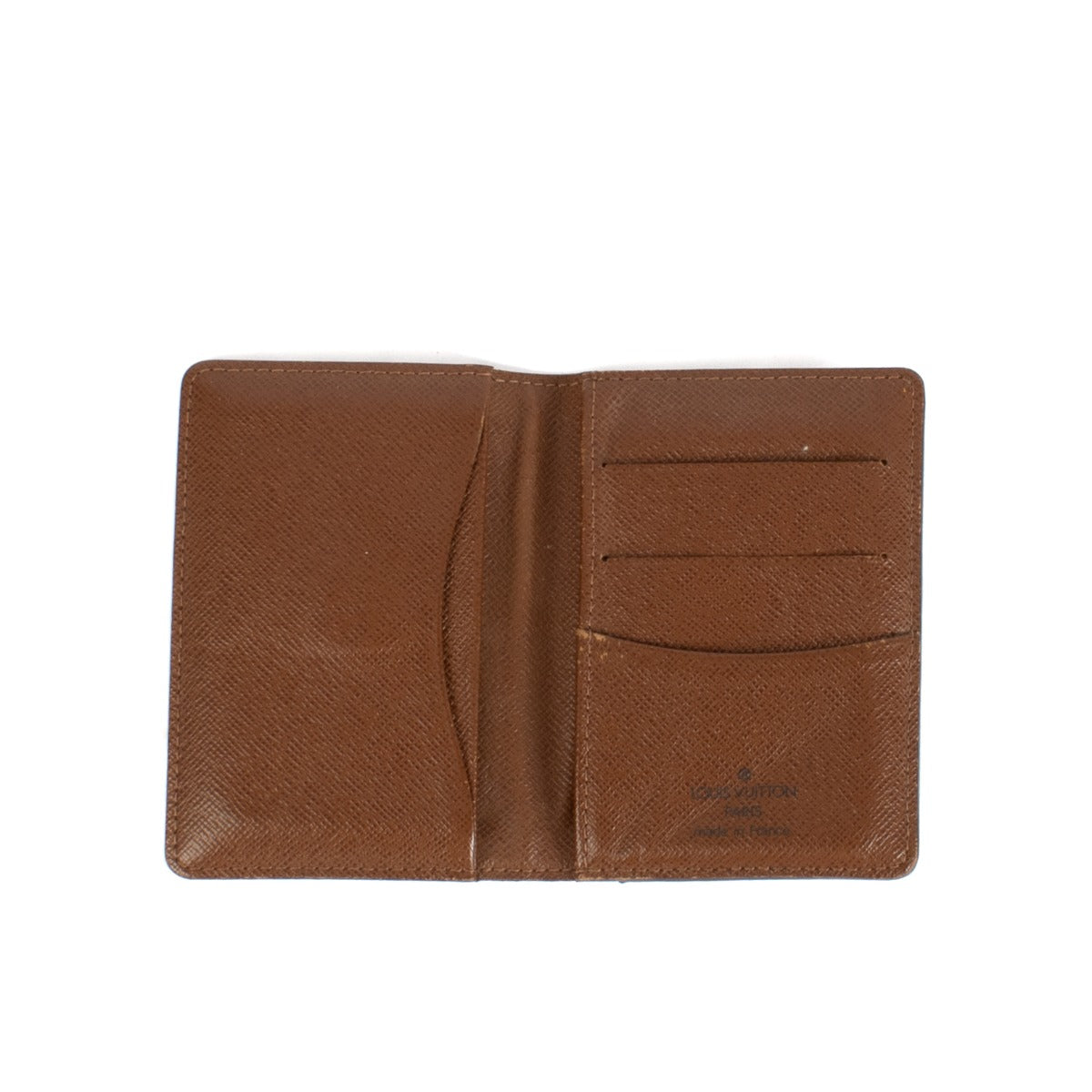 Shop safe online at Labellov in Antwerp, Brussels and Knokke this 100% authentic second hand Louis Vuitton Monogram Card Wallet