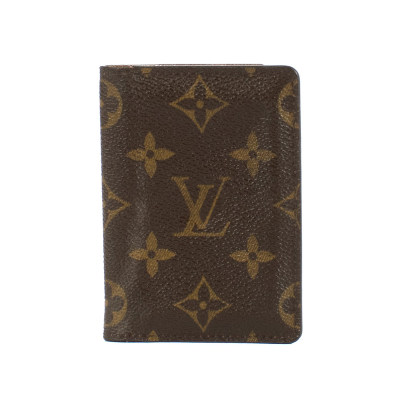 Shop safe online at Labellov in Antwerp, Brussels and Knokke this 100% authentic second hand Louis Vuitton Monogram Card Wallet