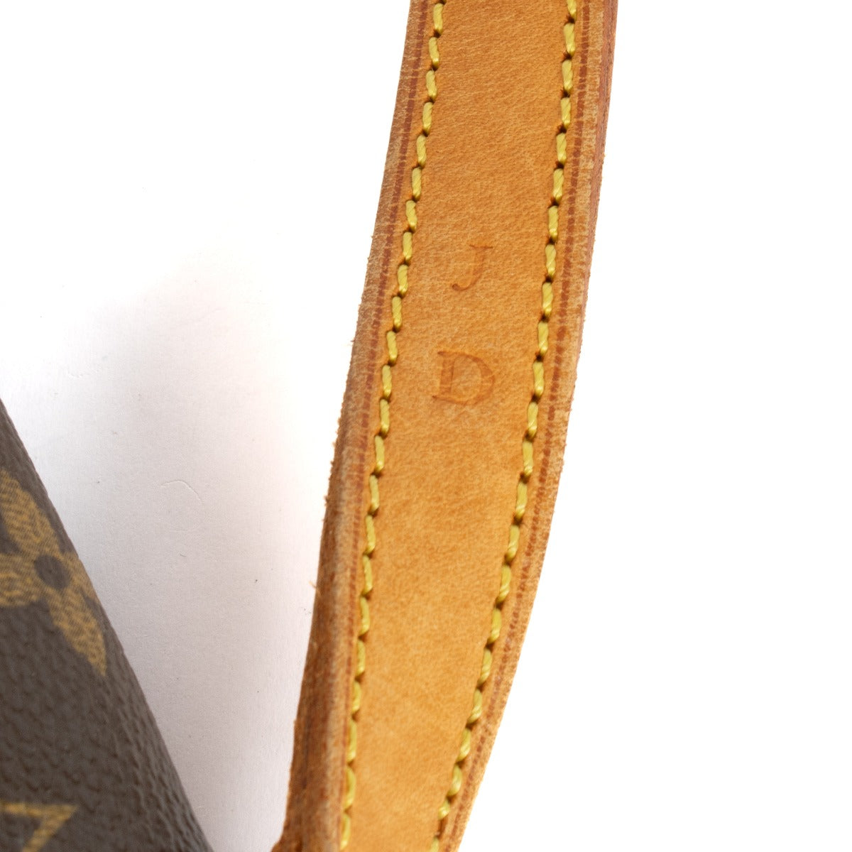 Shop safe online at Labellov in Antwerp, Brussels and Knokke this 100% authentic second hand Louis Vuitton Monogram Canvas Salsa Musette PM Shoulder Bag