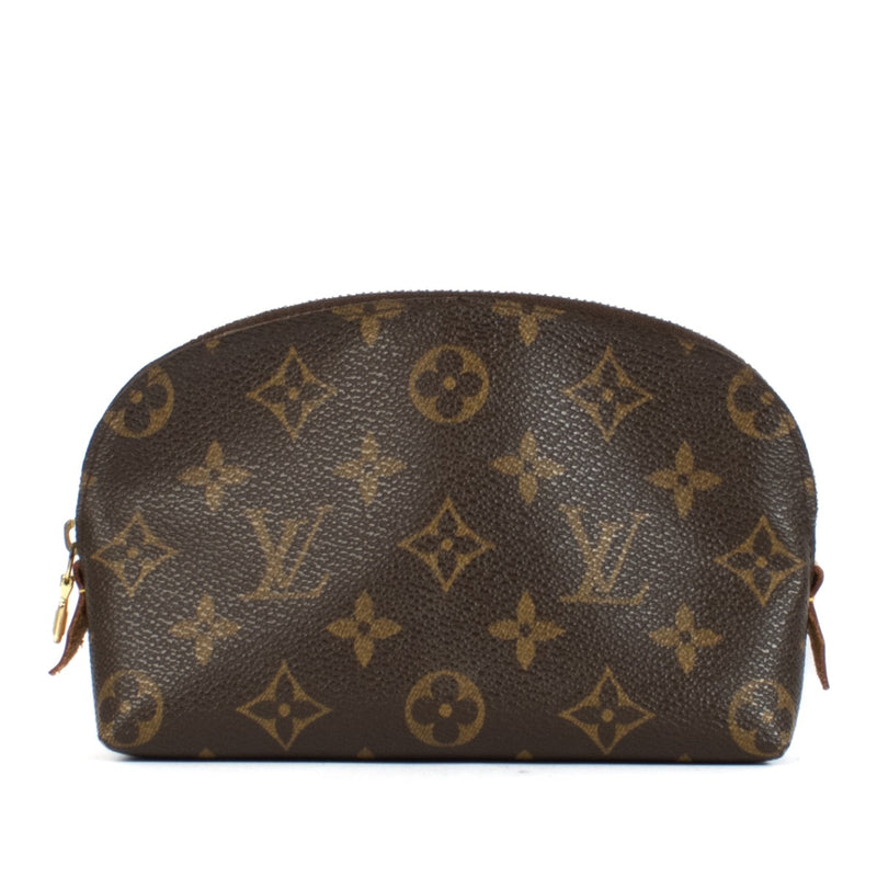 Shop safe online at Labellov in Antwerp, Brussels and Knokke this 100% authentic second hand Louis Vuitton Monogram Canvas Cosmetic Pouch
