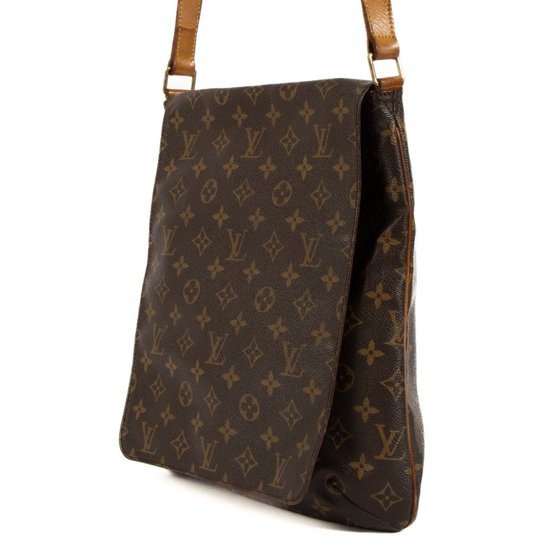 Shop safe online at Labellov in Antwerp, Brussels and Knokke this 100% authentic second hand Louis Vuitton Monogram Musette Salsa Crossbody Bag