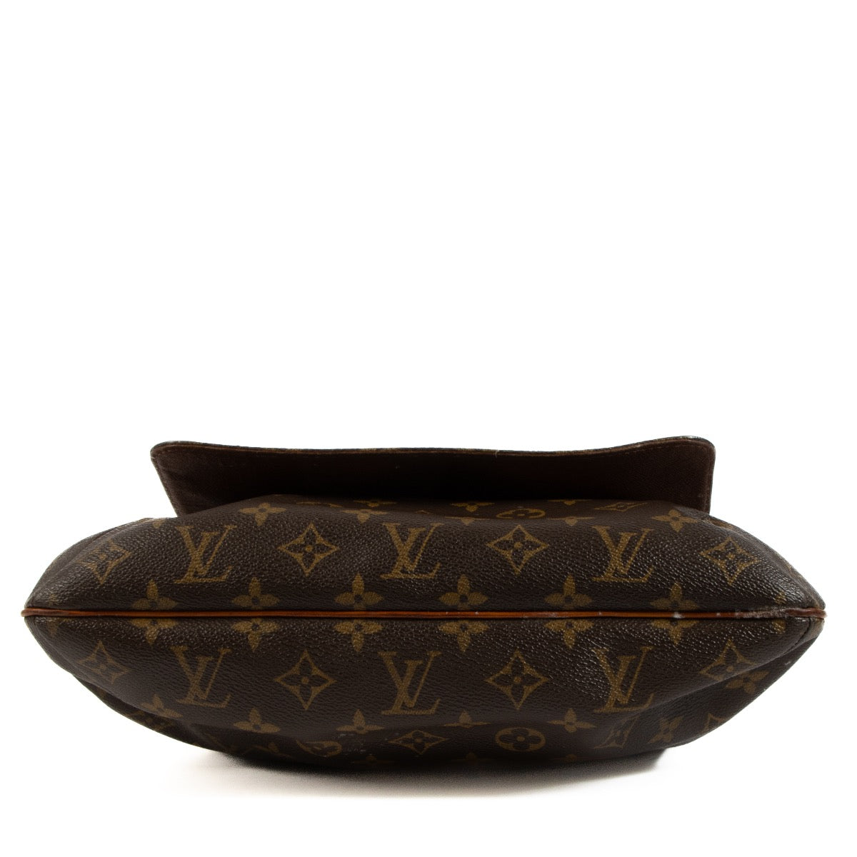 Shop safe online at Labellov in Antwerp, Brussels and Knokke this 100% authentic second hand Louis Vuitton Monogram Musette Salsa Crossbody Bag