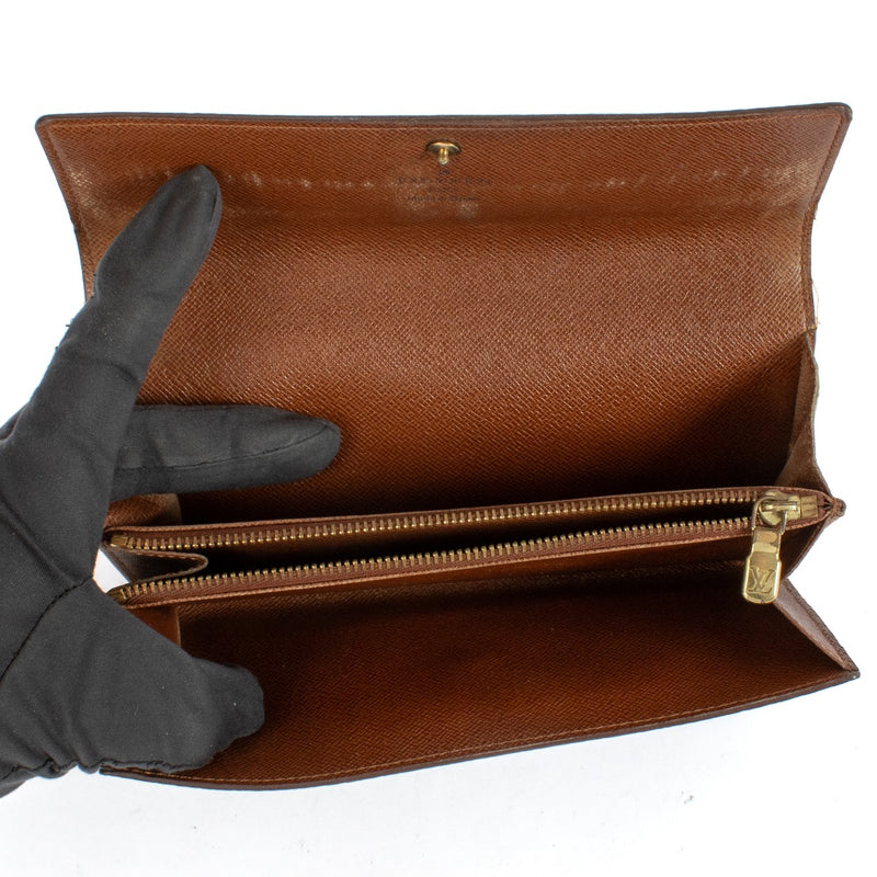 Shop 100% authentic Louis Vuitton Monogram Vintage Sarah Wallet at Labellov.com.