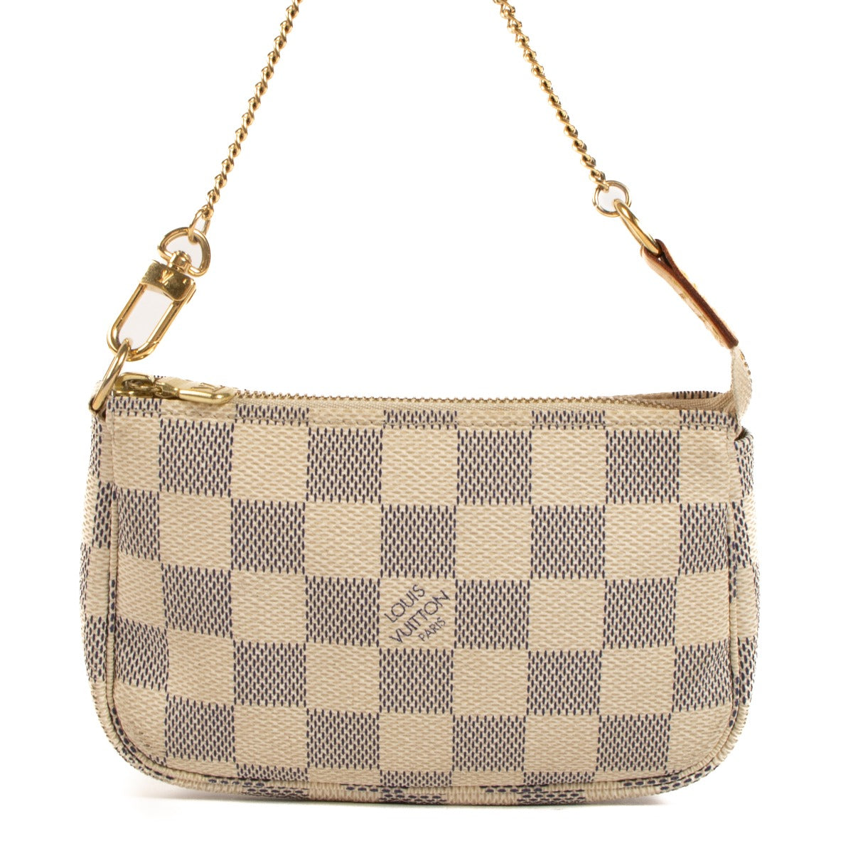 Shop safe online at Labellov in Antwerp, Brussels and Knokke this 100% authentic second hand Louis Vuitton Damier Azur Canvas Mini Pochette Accessoires Bag