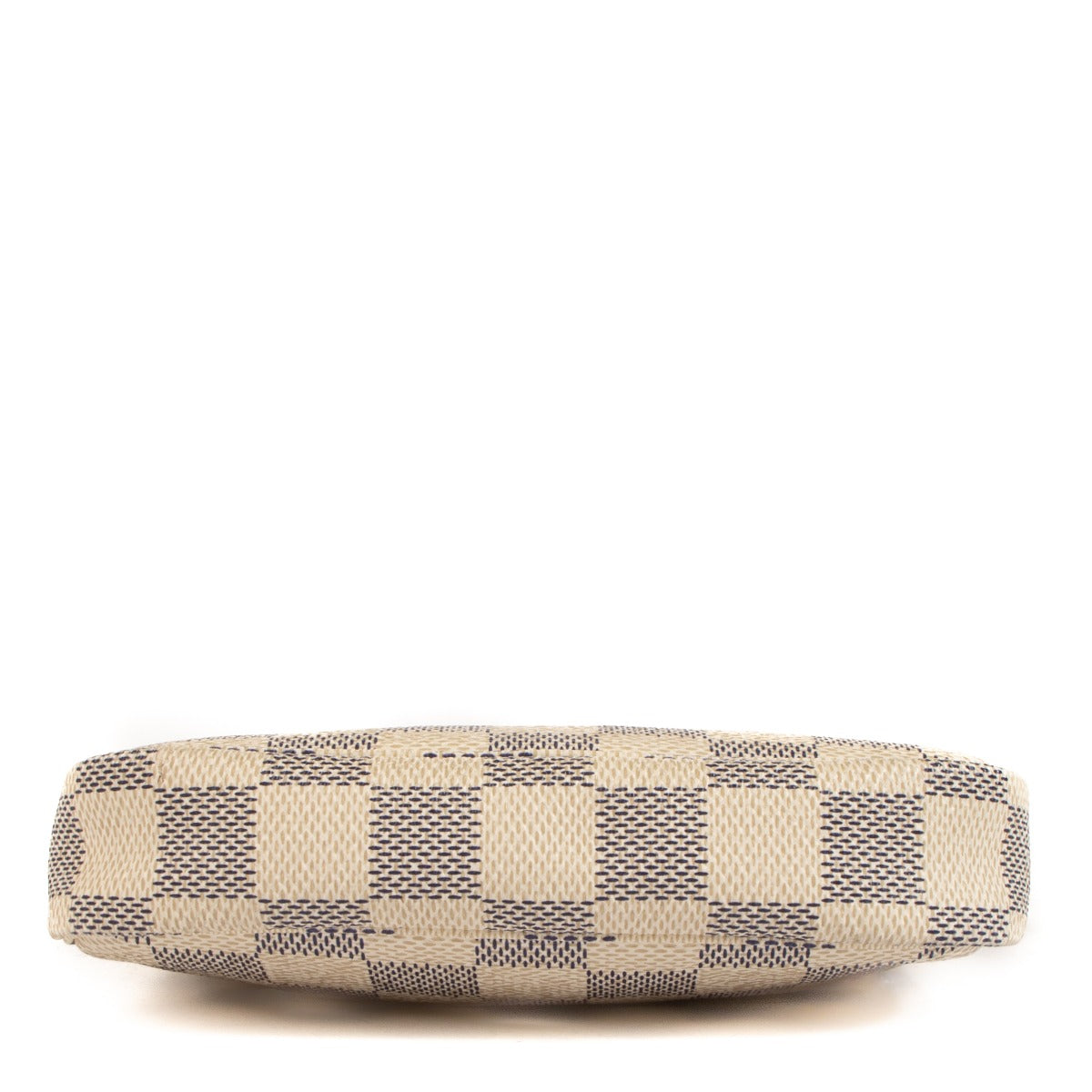 Shop safe online at Labellov in Antwerp, Brussels and Knokke this 100% authentic second hand Louis Vuitton Damier Azur Canvas Mini Pochette Accessoires Bag