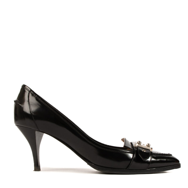 Shop safe online at Labellov in Antwerp, Brussels and Knokke this 100% authentic second hand Hermès Black Patent Heels - Size 38