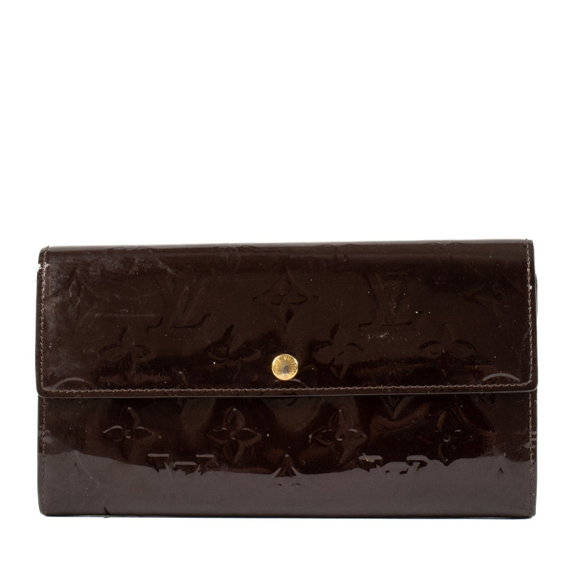 Shop 100% authentic Louis Vuitton Sarah Terre d'Ombre Monogram Vernis Wallet at Labellov.com.