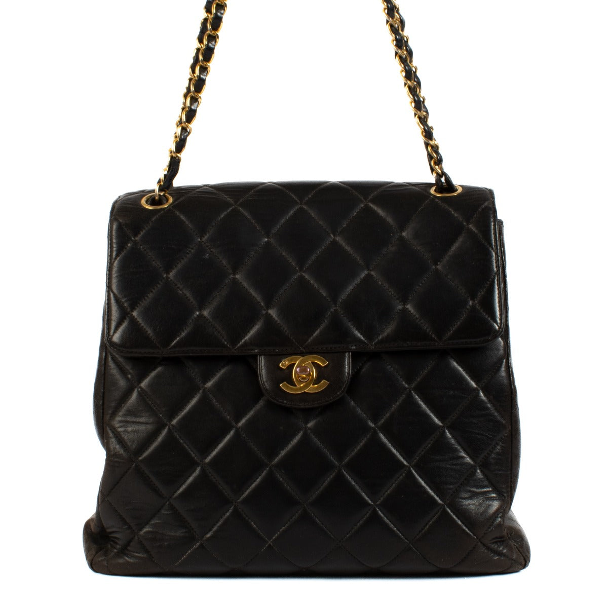 Shop safe online at Labellov in Antwerp, Brussels and Knokke this 100% authentic second hand Chanel Black Lambskin Double Sided Classic Flap Bag
