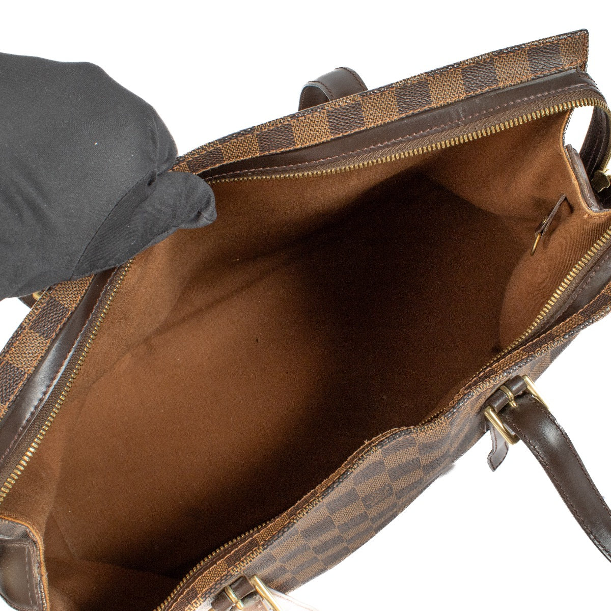 Shop 100% authentic Louis Vuitton Damier Ebene Chelsea Bag at Labellov.com.