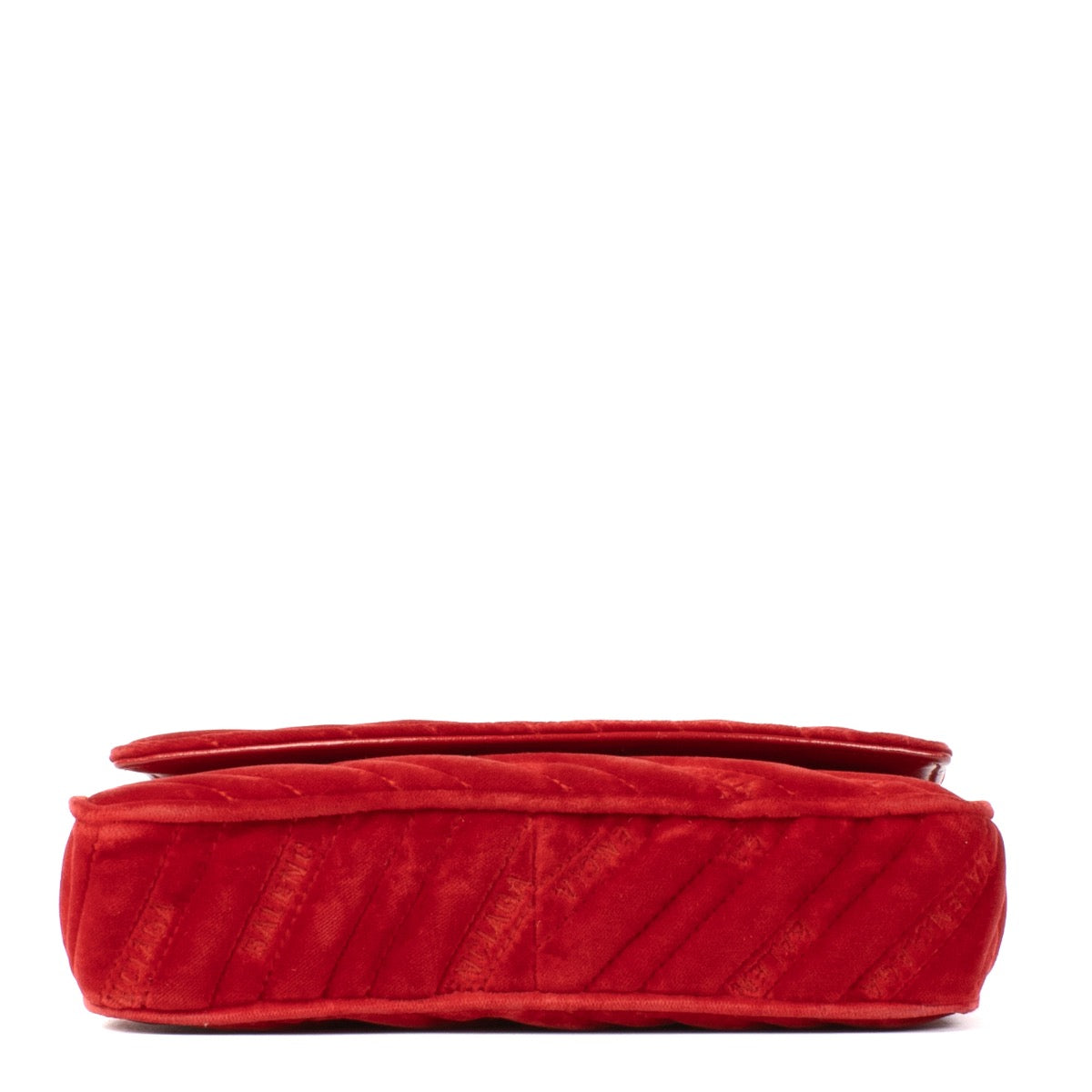 shop 100% authentic second hand Balenciaga Red Velvet BB Chain Bag on Labellov.com
