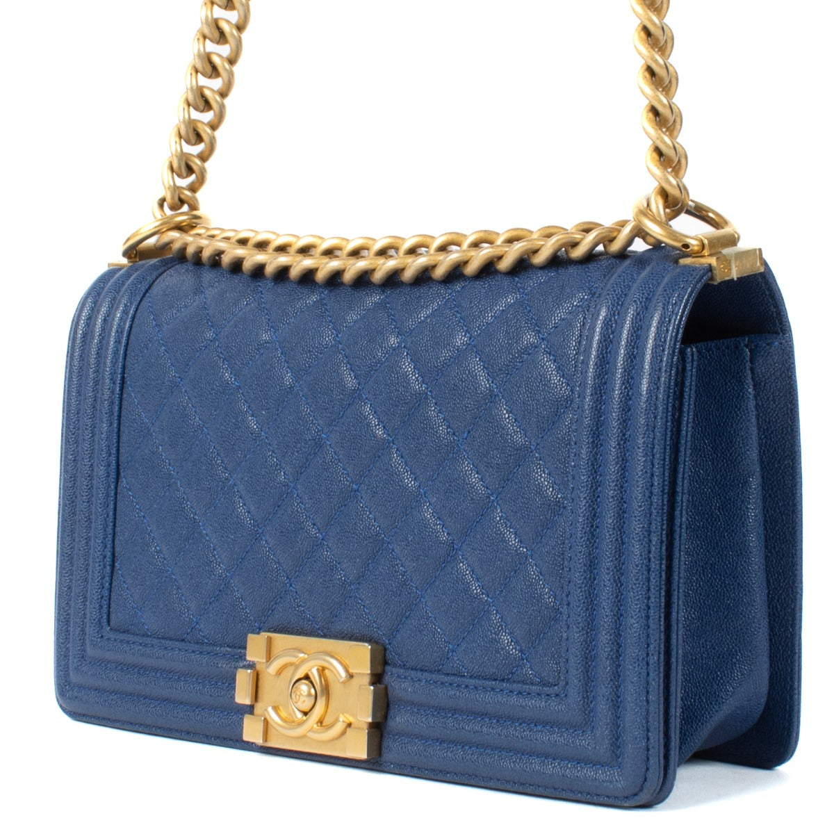Sac Boy Chanel moyen en cuir caviar brillant bleu