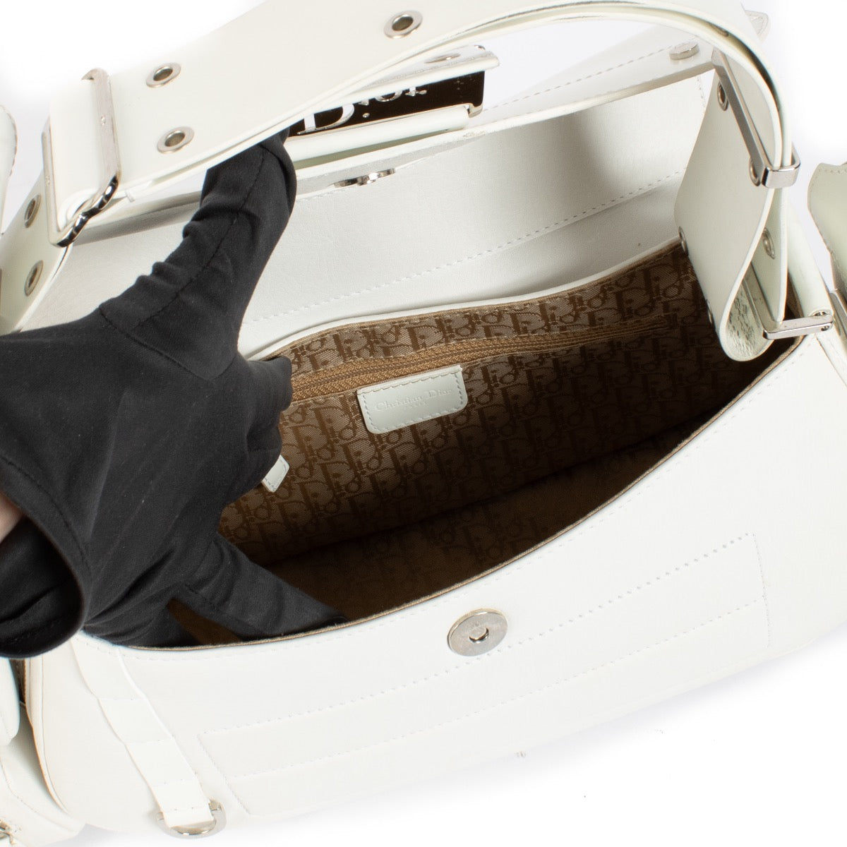 Authentic Second hand Christian Dior White Street Chic Columbus Avenue Bag on labellov.com