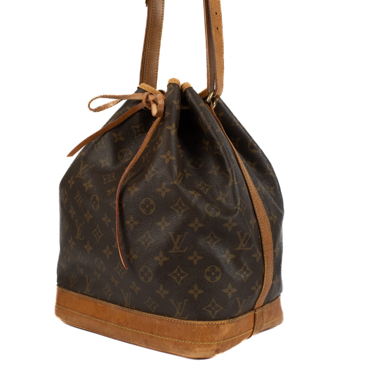 Louis Vuitton Monogram Vintage Noé Bag for the best price at Labellov luxury. Koop en verkoop uw authentieke designer handtas aan de beste prijs bij Labellov.