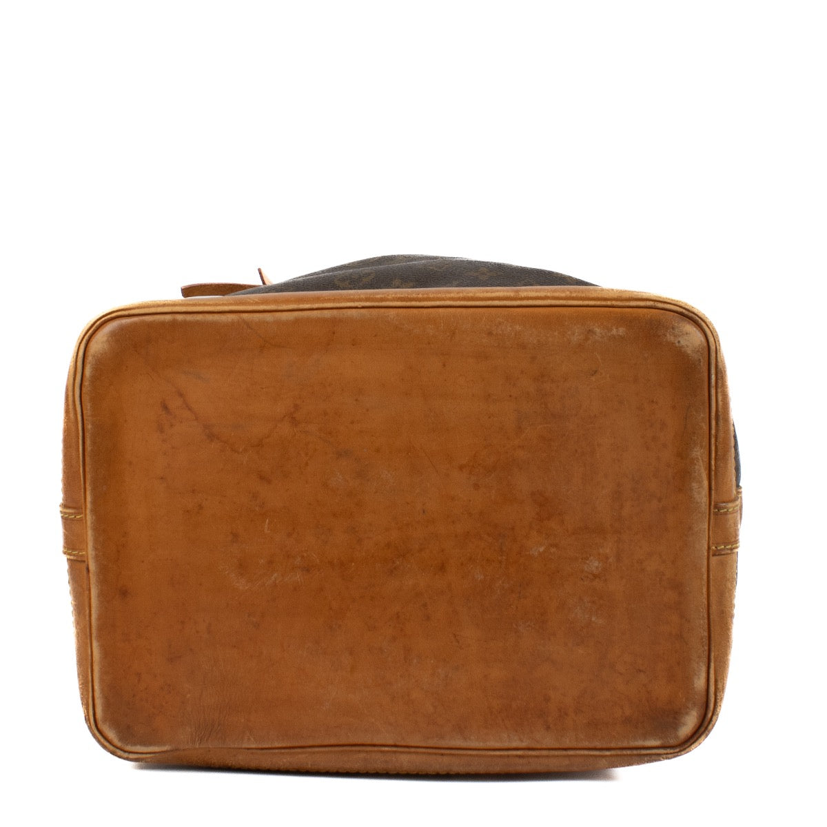 Louis Vuitton Monogram Vintage Noé Bag for the best price at Labellov luxury. Koop en verkoop uw authentieke designer handtas aan de beste prijs bij Labellov.