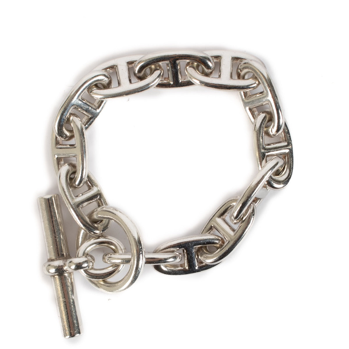 Shop safe online at Labellov in Antwerp, Brussels and Knokke this 100% authentic second hand Hermès Silver Chaine D'Ancre Large Bracelet