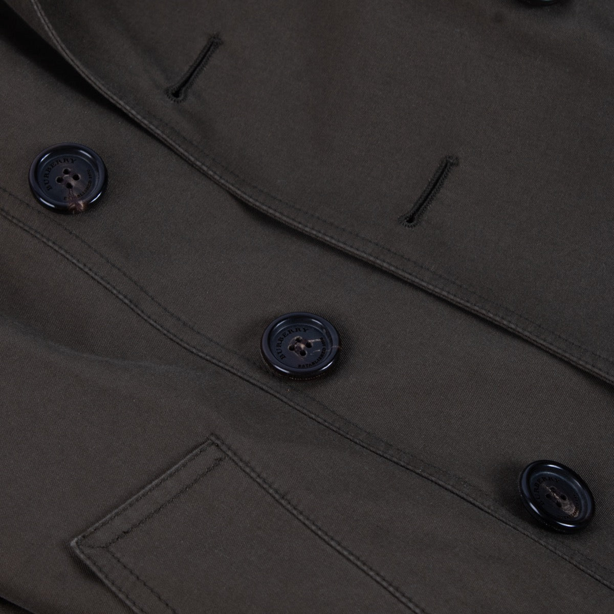 shop 100% authentic second hand Burberry Khaki Trench Coat - Size 42 IT on Labellov.com