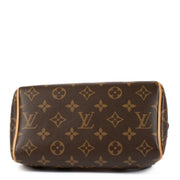 Shop safe online at Labellov in Antwerp, Brussels and Knokke this 100% authentic second hand Louis Vuitton Monogram Speedy Bandoulière 20 Bag