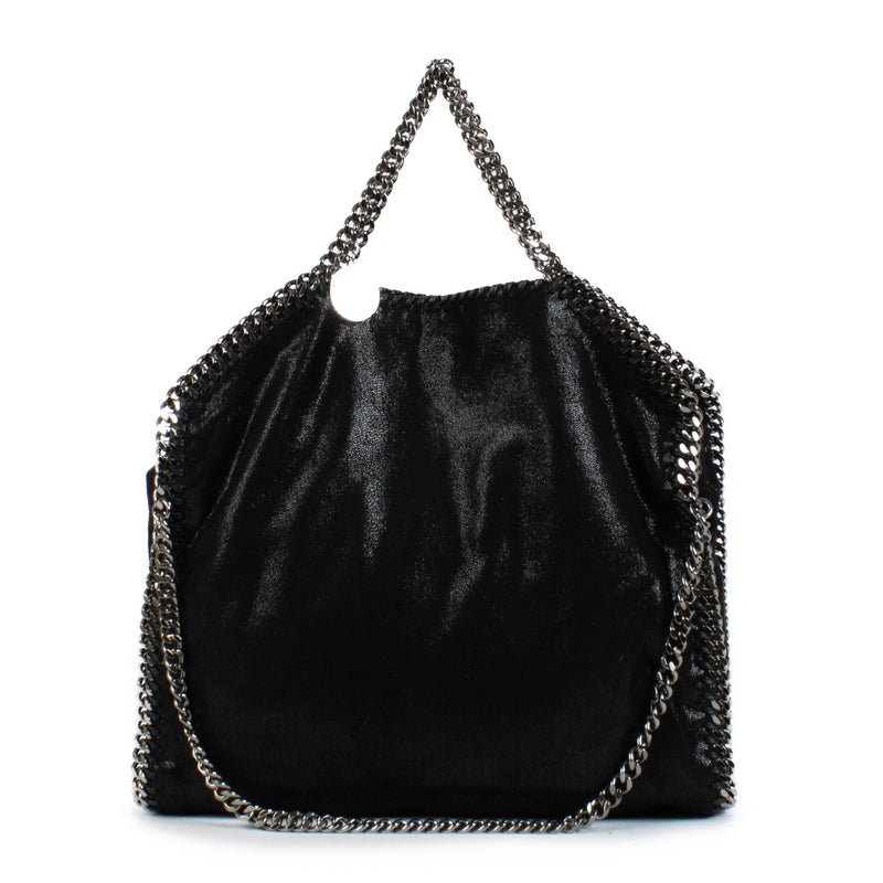 Shop safe online at Labellov in Antwerp, Brussels and Knokke this 100% authentic second hand Stella McCartney Black Falabella Bag