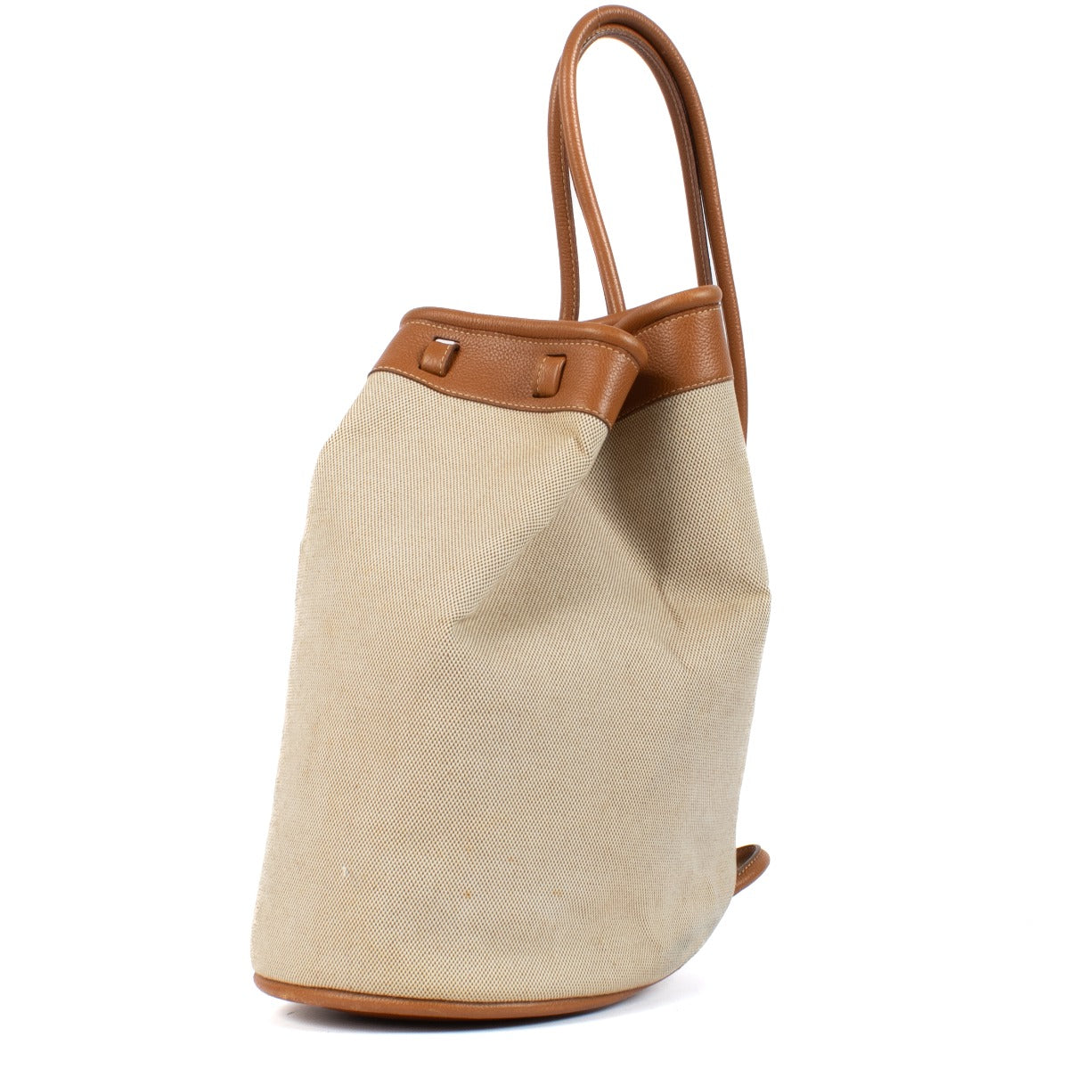 Shop safe online at Labellov in Antwerp, Brussels and Knokke this 100% authentic second hand Delvaux Natural/Fauve Toile dé Pierre de Lune Shoulder Bag