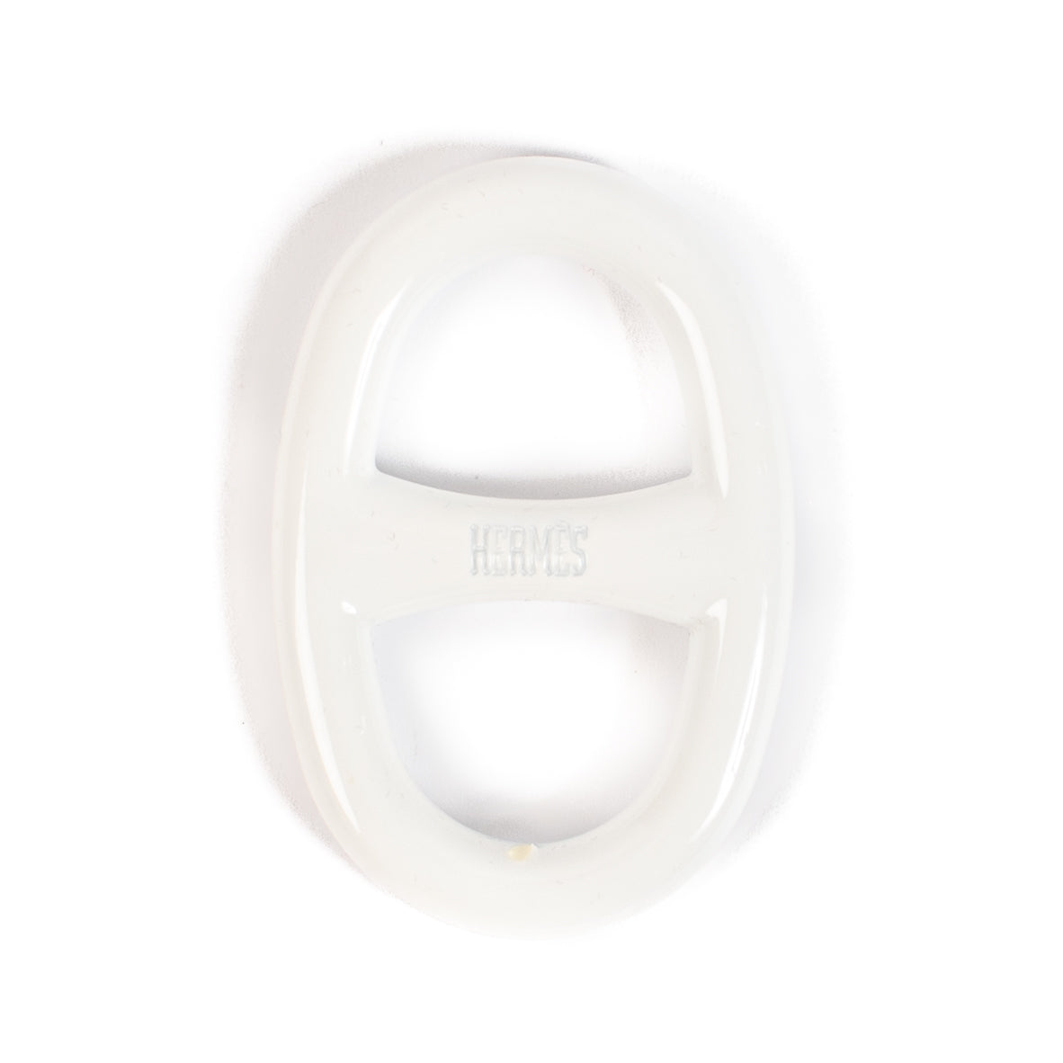 Hermès White Enamel Chaine d'Ancre Scarf 90 Ring aan de beste prijs bij Labellov tweedehands luxe in Antwerpen en Knokke.