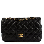 Shop safe online at Labellov in Antwerp, Brussels and Knokke this 100% authentic second hand Chanel Black Lambskin Medium Classic Flap Bag
