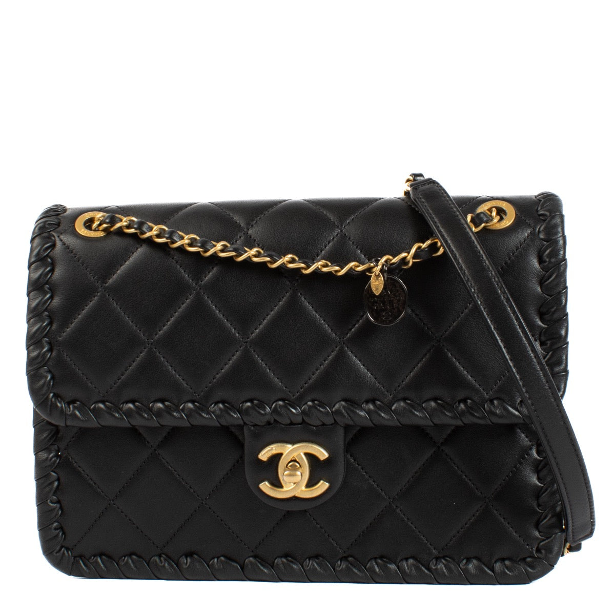 Shop safe online at Labellov in Antwerp, Brussels and Knokke this 100% authentic second hand Chanel Black Lambskin Braided Edge Flap Bag