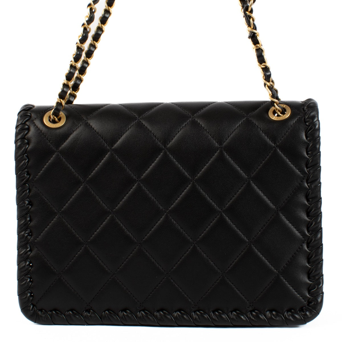 Shop safe online at Labellov in Antwerp, Brussels and Knokke this 100% authentic second hand Chanel Black Lambskin Braided Edge Flap Bag