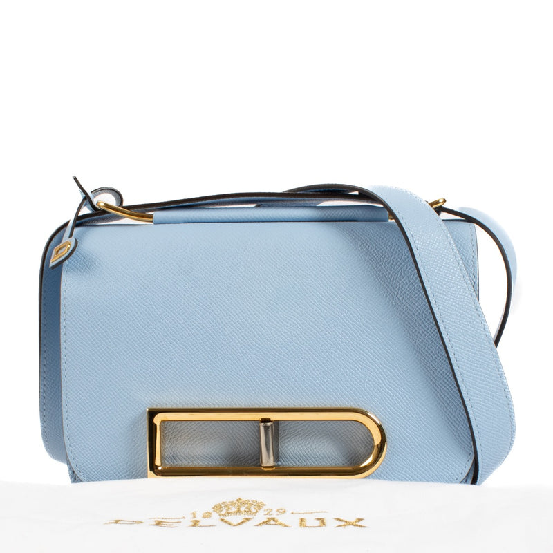 Shop safe online at Labellov in Antwerp, Brussels and Knokke this 100% authentic second hand Delvaux Baby Blue Alpina Calf PM Lingot. Veilig online tweedehands authentieke Delvaux Baby Blue Alpina Calf PM Lingot handtas kopen bij Labellov.
