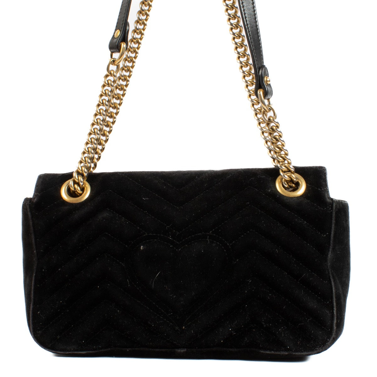 Shop safe online at Labellov in Antwerp, Brussels and Knokke this 100% authentic second hand Gucci Black Velvet Small GG Marmont Bag