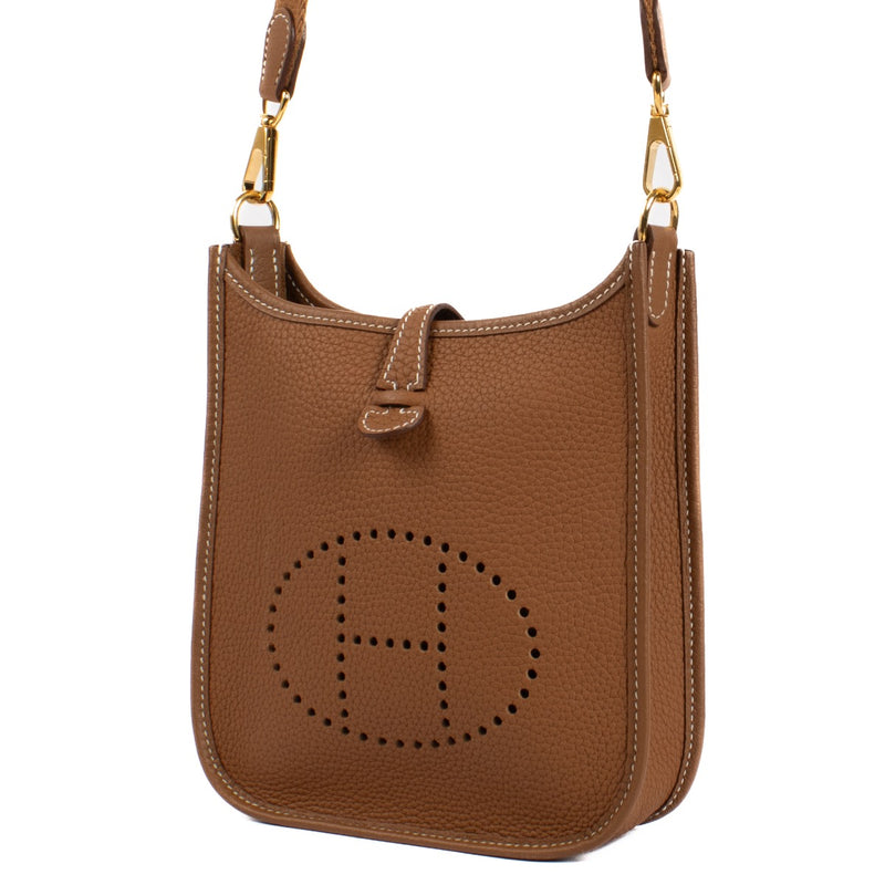 Shop safe online at Labellov in Antwerp, Brussels and Knokke this 100% authentic second hand Hermès Gold Taurillon Clemence Evelyne 16 GHW