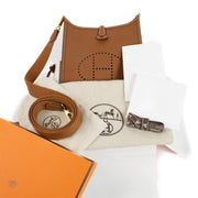 Shop safe online at Labellov in Antwerp, Brussels and Knokke this 100% authentic second hand Hermès Gold Taurillon Clemence Evelyne 16 GHW