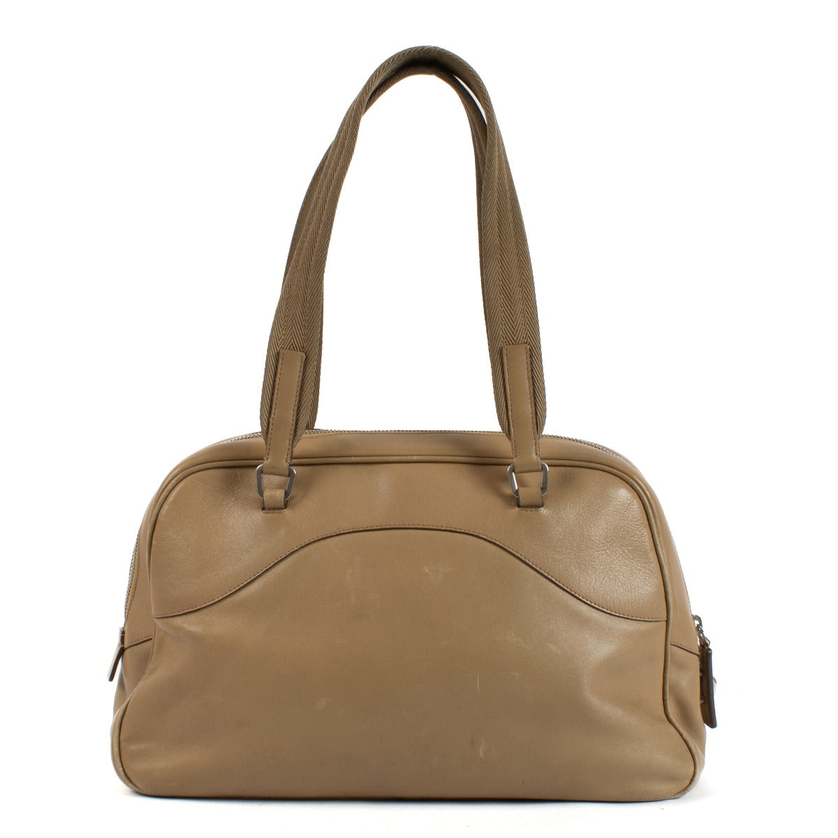 Shop safe online at Labellov in Antwerp and Knokke this 100% authentic second hand Prada Beige City Calf Bowling Bag