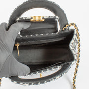 CHANEL Houndstooth Wool Mini Top Handle Bag with Gold-Tone Hardware aan de beste prijs bij Labellov tweedehands luxe.