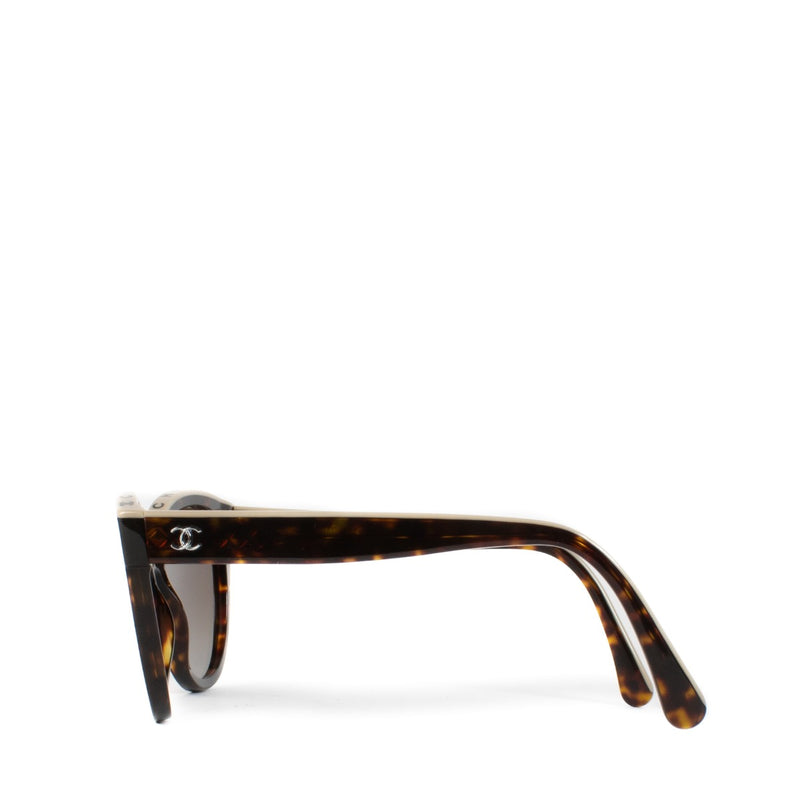 Shop safe online at Labellov in Antwerp, Brussels and Knokke this 100% authentic second hand Chanel Brown Butterfly Sunglasses